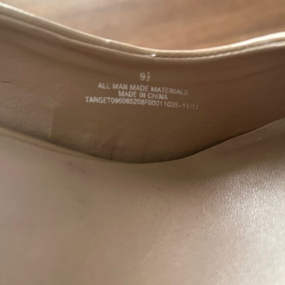 Mossimo Beige Nude Pumps 4" Heel Stiletto 9.5 Round Toe Faux Patent Leather - Picture 6 of 11